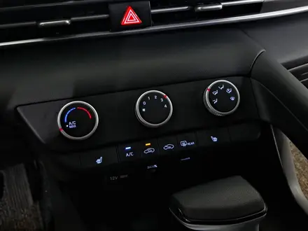 Hyundai Elantra 2022 года за 7 390 000 тг. в Астана – фото 16