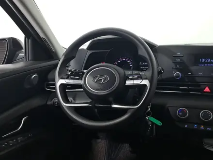 Hyundai Elantra 2022 года за 7 390 000 тг. в Астана – фото 17
