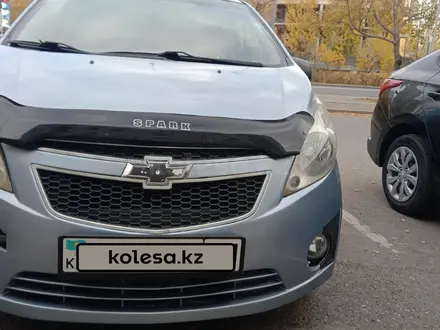 Chevrolet Spark 2013 года за 3 500 000 тг. в Астана – фото 2