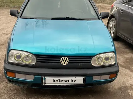 Volkswagen Golf 1994 года за 1 750 000 тг. в Караганда