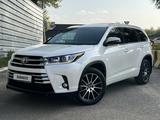 Toyota Highlander 2019 года за 24 900 000 тг. в Алматы