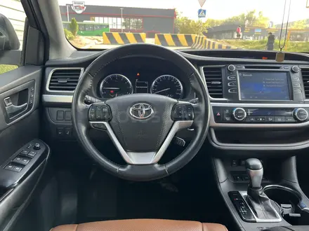 Toyota Highlander 2019 года за 24 900 000 тг. в Алматы – фото 9