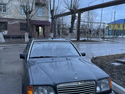 Mercedes-Benz E 220 1993 года за 1 200 000 тг. в Караганда – фото 6