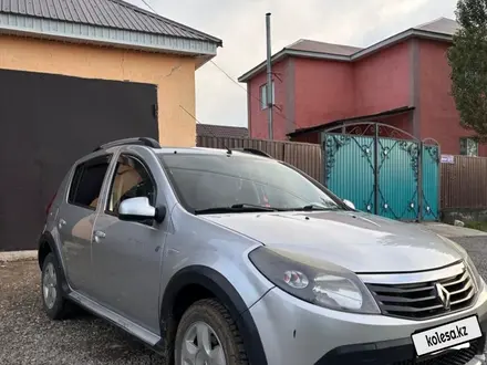 Renault Sandero Stepway 2014 года за 3 600 000 тг. в Актобе – фото 2