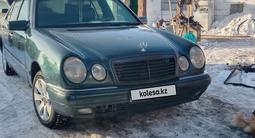 Mercedes-Benz E 230 1997 года за 2 650 000 тг. в Кокшетау – фото 4