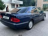 Mercedes-Benz E 230 1997 годаүшін2 200 000 тг. в Талдыкорган – фото 4