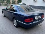 Mercedes-Benz E 230 1997 годаүшін2 200 000 тг. в Талдыкорган – фото 3