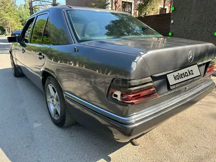 Mercedes-Benz E 230 1988 года за 700 000 тг. в Тараз – фото 6