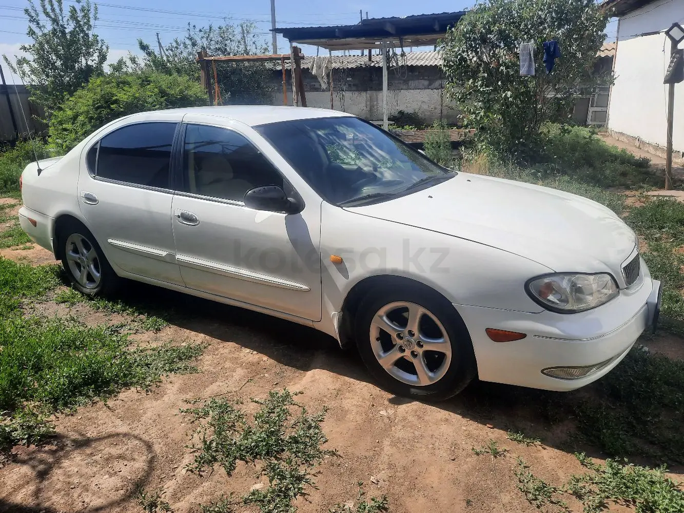 Nissan Maxima, 2001