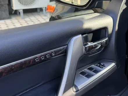 Toyota Land Cruiser 2012 года за 21 800 000 тг. в Алматы – фото 12
