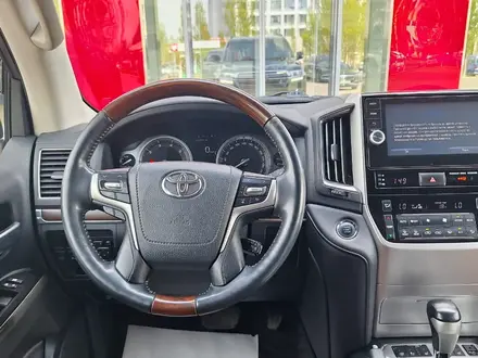 Toyota Land Cruiser 2015 года за 27 500 000 тг. в Астана – фото 9