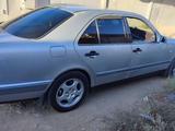 Mercedes-Benz E 280 1996 годаfor3 200 000 тг. в Байконыр – фото 2