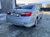 Toyota Camry 2013 года за 10 000 000 тг. в Павлодар – фото 2