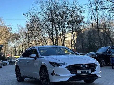 Hyundai Sonata 2022 года за 12 200 000 тг. в Шымкент – фото 11