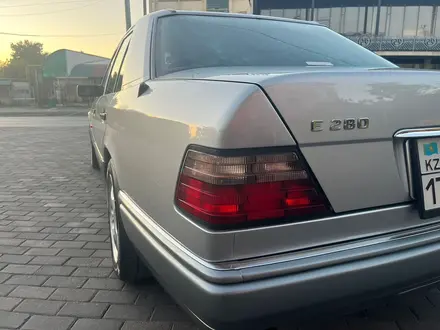 Mercedes-Benz E 280 1995 года за 6 600 000 тг. в Шымкент – фото 26