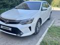 Toyota Camry 2017 года за 10 500 000 тг. в Усть-Каменогорск – фото 2