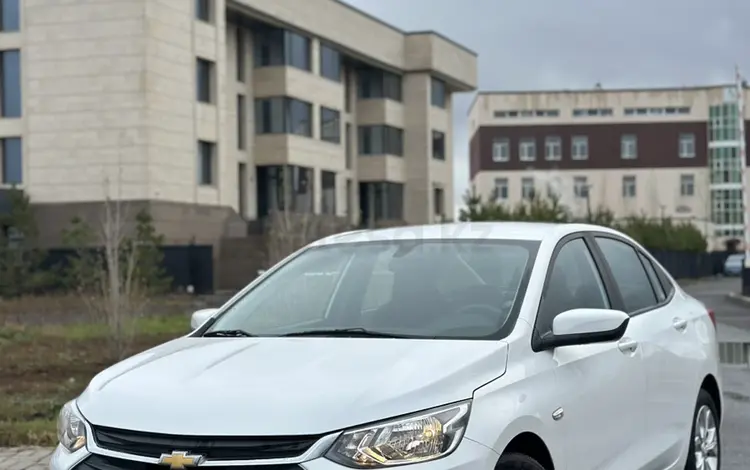 Chevrolet Onix 2022 года за 5 790 000 тг. в Астана