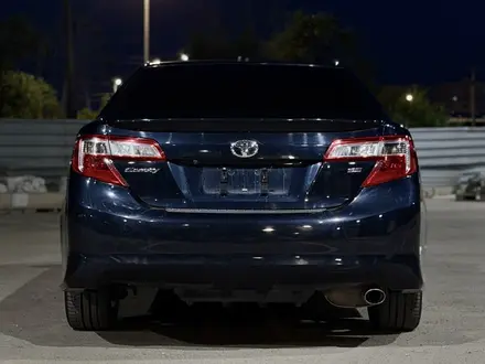 Toyota Camry 2014 года за 6 200 000 тг. в Атырау – фото 20