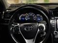 Toyota Camry 2014 года за 6 200 000 тг. в Атырау – фото 31