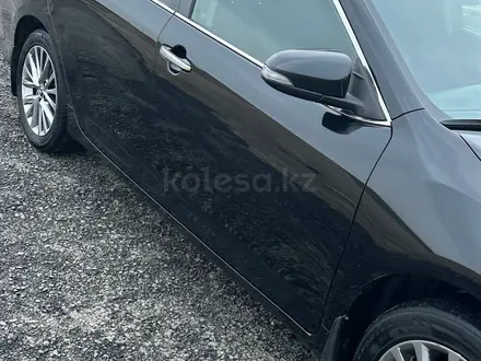 Toyota Camry 2017 года за 10 000 000 тг. в Атырау – фото 3