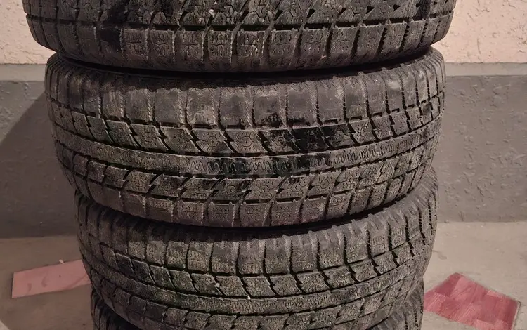 Зимние шины TOYO 185/65 R15for35 000 тг. в Шымкент