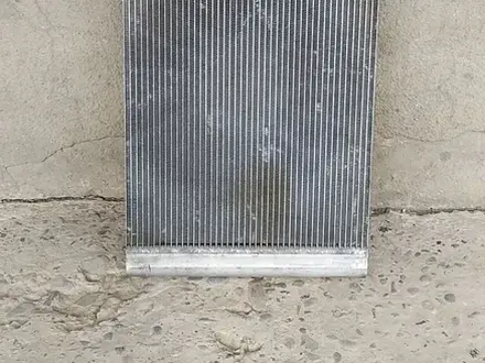 Радиатор кондиционера на бмв е65. за 25 000 тг. в Шымкент