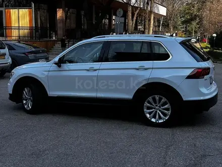 Volkswagen Tiguan 2018 года за 12 499 999 тг. в Алматы – фото 4