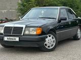 Mercedes-Benz E 260 1990 года за 2 500 000 тг. в Алматы – фото 3
