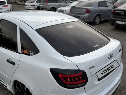 ВАЗ (Lada) Granta 2190 2015 года за 2 350 000 тг. в Павлодар – фото 9