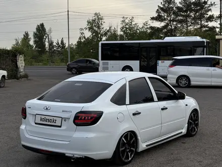 ВАЗ (Lada) Granta 2190 2015 года за 2 350 000 тг. в Павлодар – фото 5