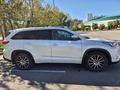 Toyota Highlander 2019 года за 19 900 000 тг. в Астана