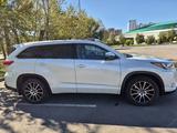 Toyota Highlander 2019 годаүшін19 900 000 тг. в Астана
