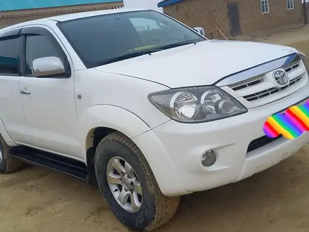 Toyota Fortuner 2006 года за 8 000 000 тг. в Айтеке би – фото 3