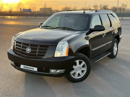 Cadillac Escalade 2007 года за 12 500 000 тг. в Алматы