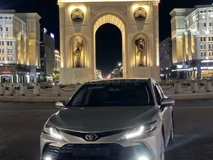 Toyota Camry 2021 года за 13 500 000 тг. в Астана