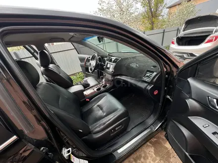 Toyota Highlander 2011 года за 10 000 000 тг. в Уральск – фото 11