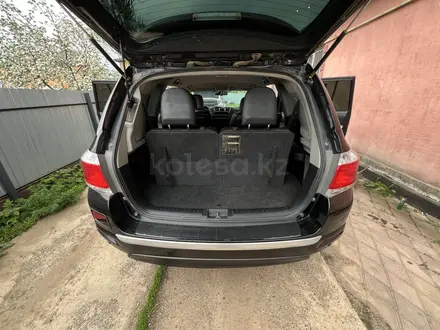 Toyota Highlander 2011 года за 10 000 000 тг. в Уральск – фото 13
