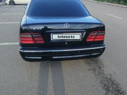 Mercedes-Benz E 320 2000 года за 4 300 000 тг. в Астана – фото 12