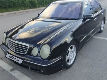Mercedes-Benz E 320 2000 года за 4 300 000 тг. в Астана – фото 3