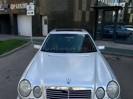 Mercedes-Benz E 280 1998 года за 3 400 000 тг. в Астана – фото 3