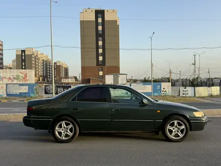Toyota Camry 1999 года за 3 200 000 тг. в Шымкент – фото 3