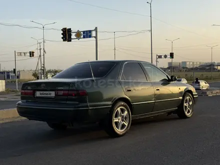Toyota Camry 1999 года за 3 200 000 тг. в Шымкент – фото 7