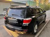 Toyota Highlander 2010 года за 10 800 000 тг. в Караганда – фото 2
