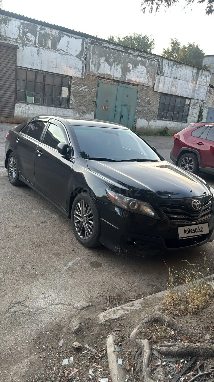 Toyota Camry, 2011