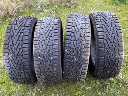 Зимние шины Pirelli за 150 000 тг. в Шымкент