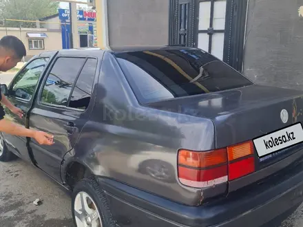 Volkswagen Vento 1994 года за 1 400 000 тг. в Алматы – фото 2