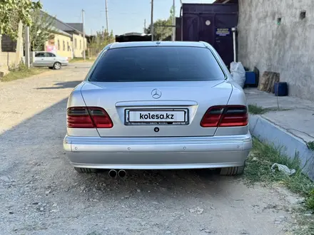 Mercedes-Benz E 430 1999 года за 6 000 000 тг. в Шымкент – фото 3