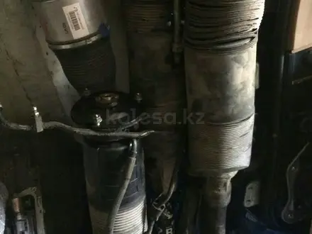 W220 гидро амортизаторы за 90 000 тг. в Шымкент