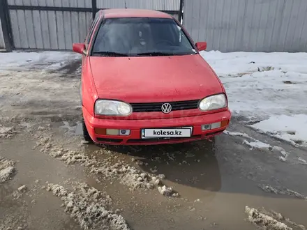 Volkswagen Golf 1997 года за 2 300 000 тг. в Алматы – фото 4