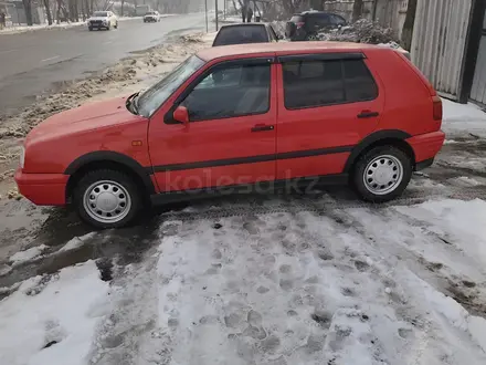 Volkswagen Golf 1997 года за 2 300 000 тг. в Алматы – фото 2